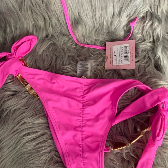 MODA MINX BOUJEE LUXE
BOUJEE 'BARBIE PINK' TIESIDE CRYSTAL BIKINI TOP/BOTTOM SET - Picture 4 of 8